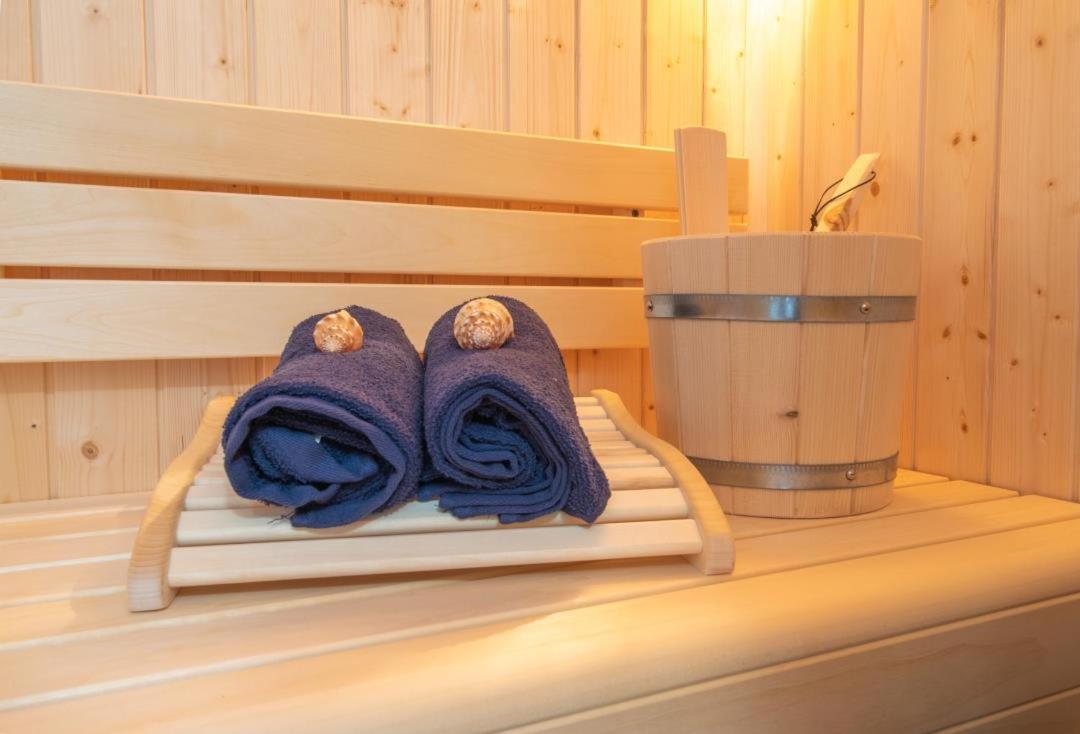 Sielhuus 5, Ferienwohnung Mit Sauna In Fedderwardersiel 부차딩엔 외부 사진
