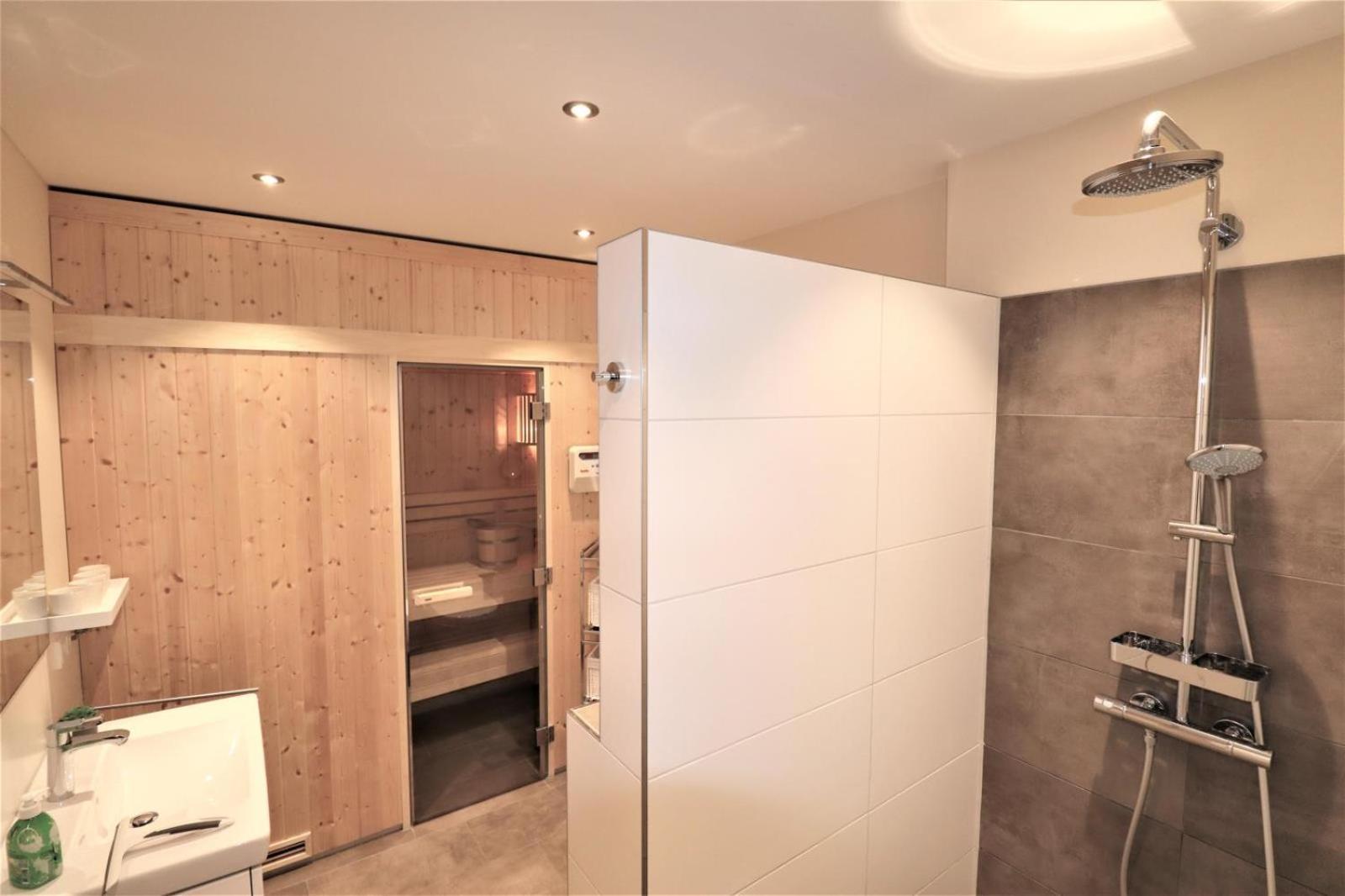 Sielhuus 5, Ferienwohnung Mit Sauna In Fedderwardersiel 부차딩엔 외부 사진